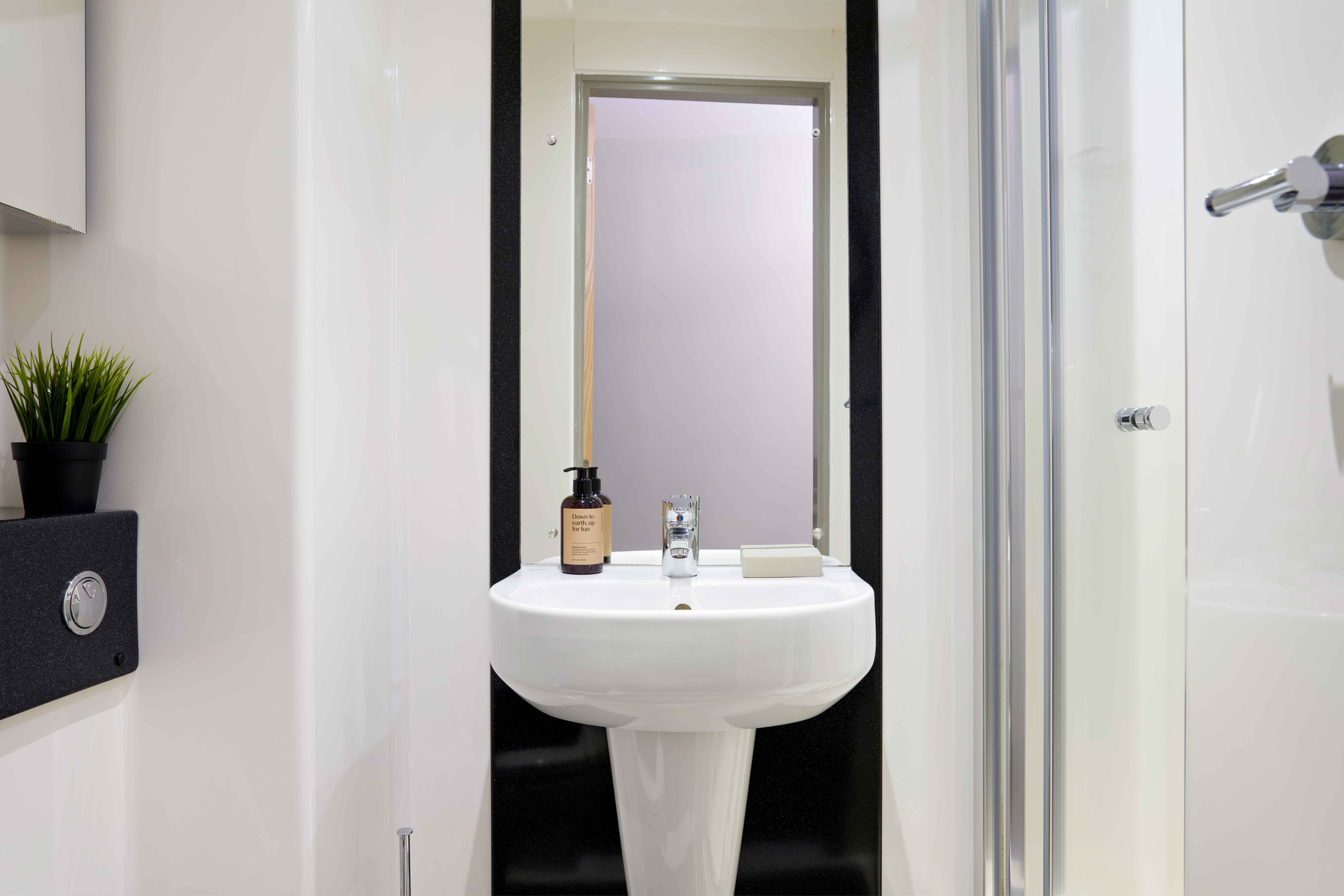 Saw-Mill-Bathroom