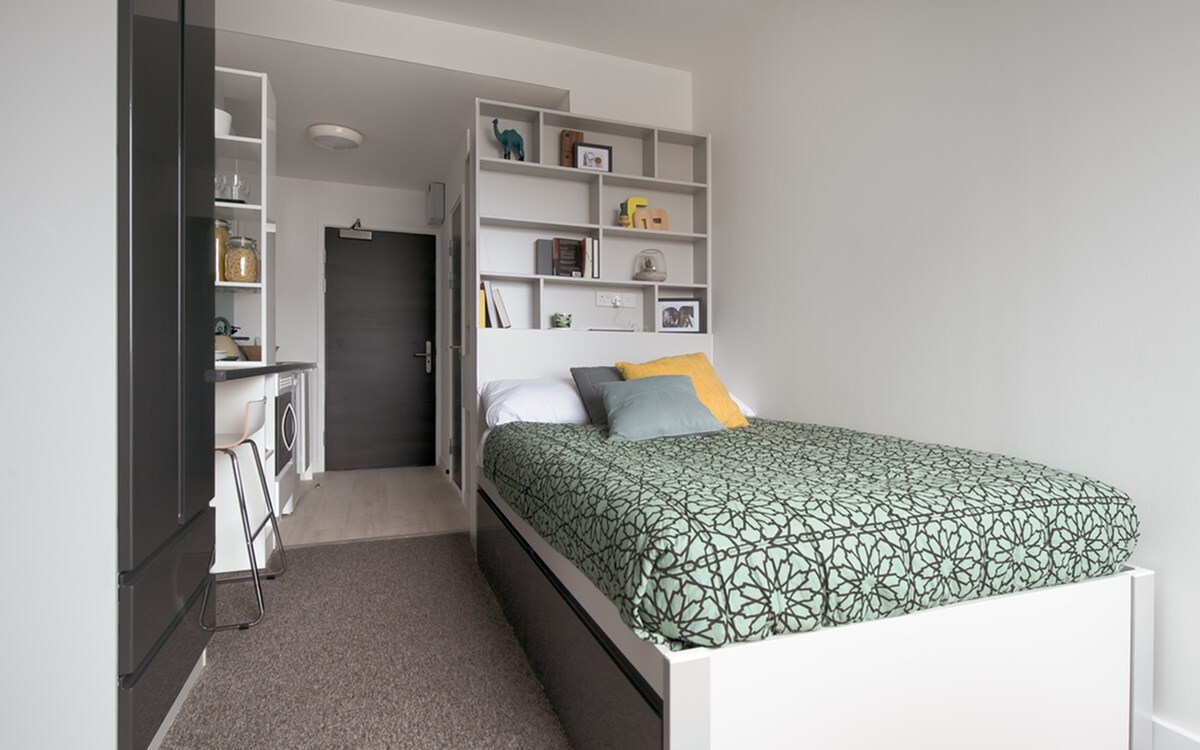 csh_studios_room2