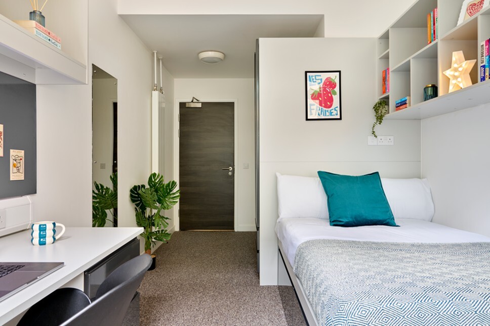 Clifton Ensuite 2