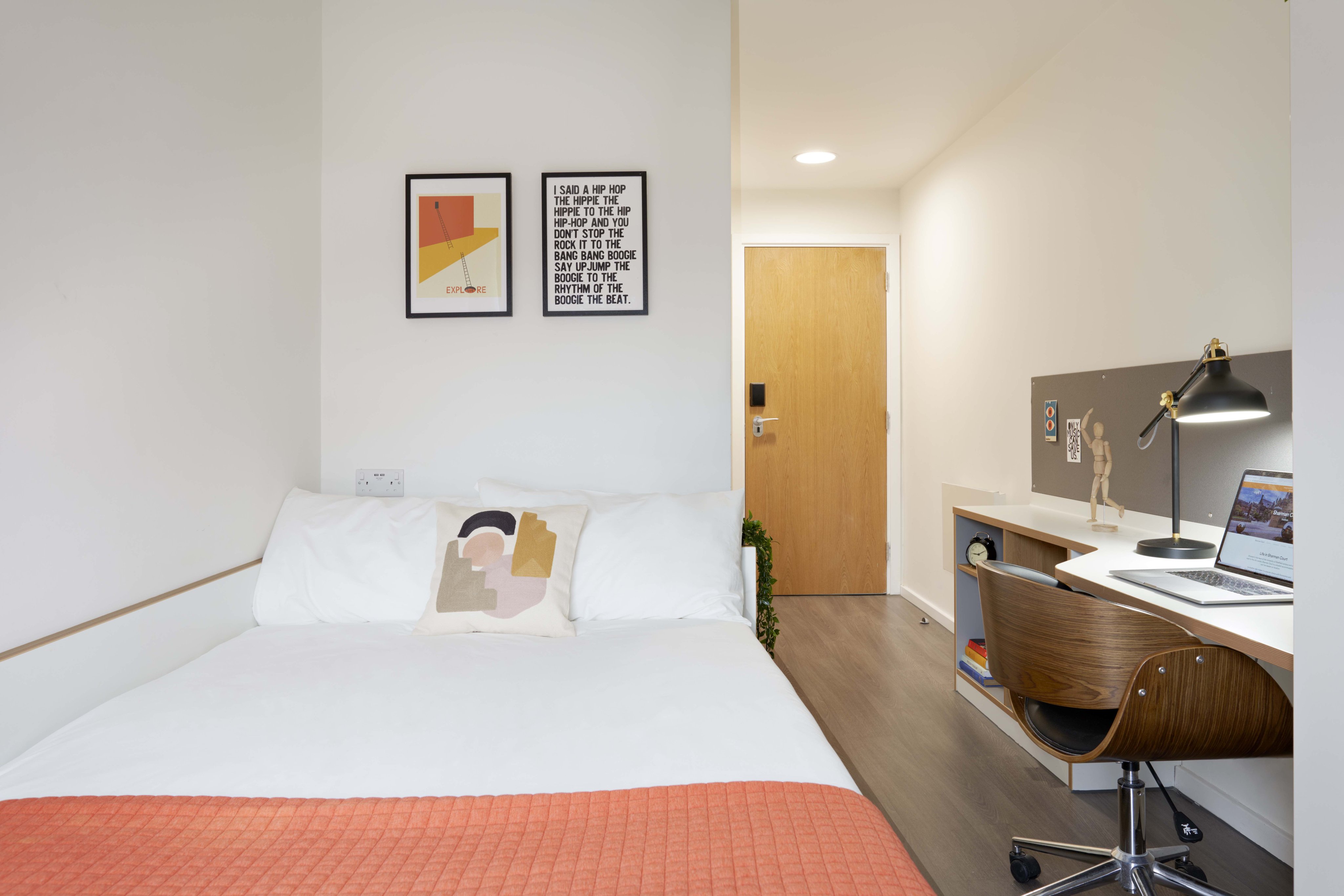 2607_SHARMAN COURT Bronze En Suite 0023