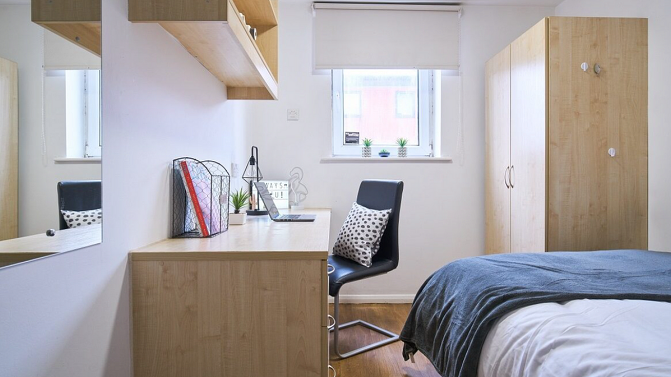 Silver Ensuite