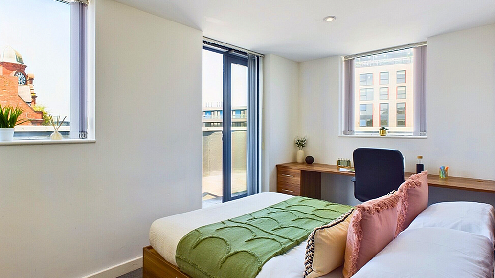 2 Bed Balcony