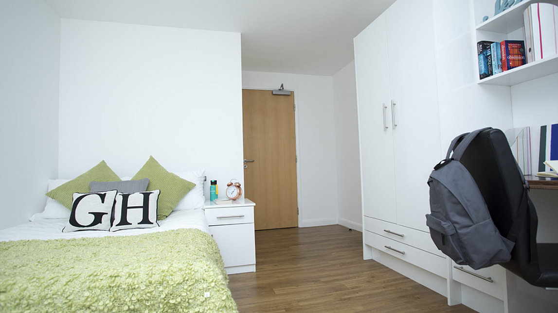 Gold 2 Bed Room